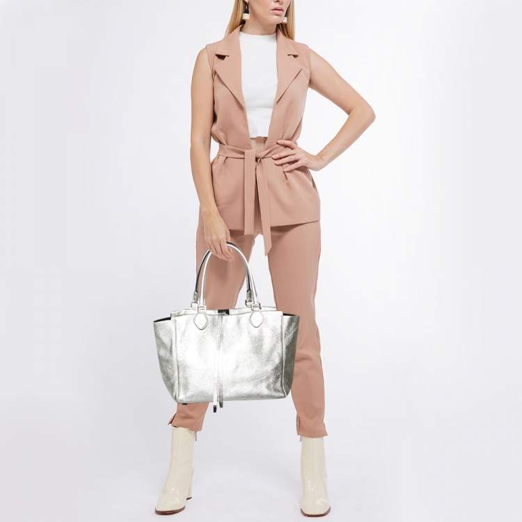 Pre Owned Michael Kors Metallic Silver Leather Large Miranda Tote