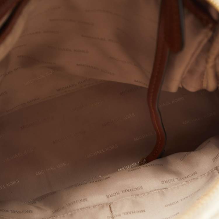 مملوكة مسبقًا Michael Kors White/Tan Signature Coated Canvas and Leather Rhea Backpack