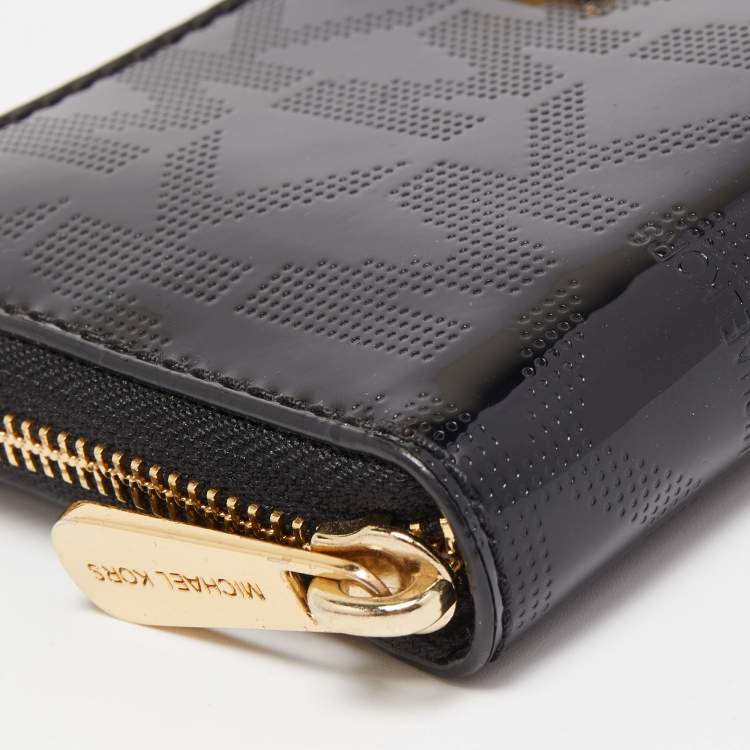 Pre Owned Michael Kors Black Patent Leather Zip Around Wallet