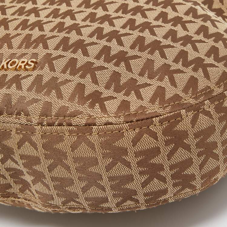 Pre Owned Michael Kors Beige Signature Canvas Bedford Hobo