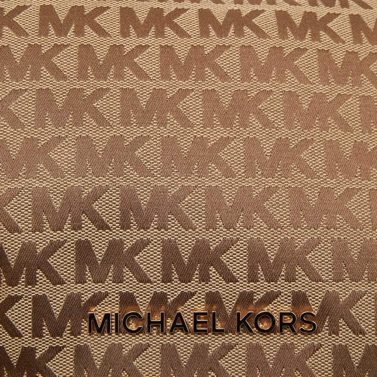 Pre Owned Michael Kors Beige Signature Canvas Bedford Hobo