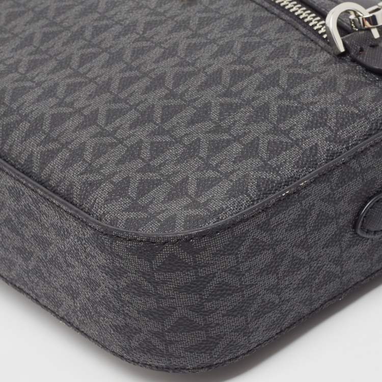Pre Owned Michael Kors Black/Grey Signature Coated Canvas and Leather Jet Set Camera Crossbody Bag