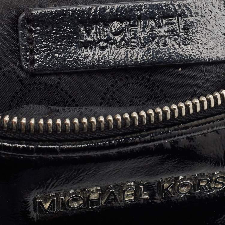 Pre Owned Michael Kors Black Patent Leather Zip Crossbody Bag