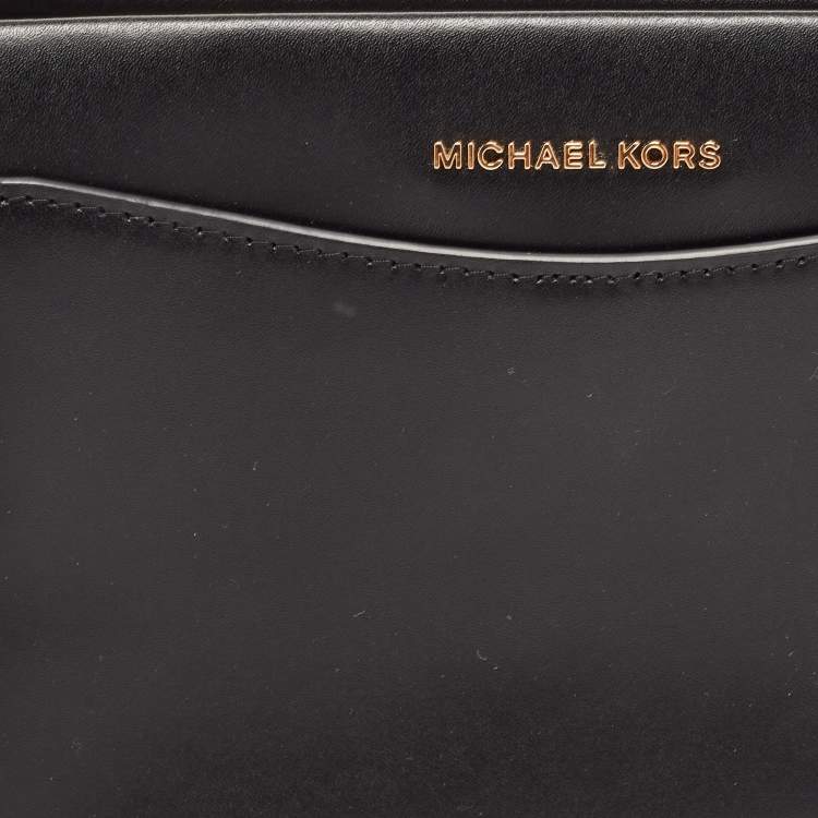 Pre Owned Michael Kors Black Leather Jet Set Zip Chain Crossbody Bag