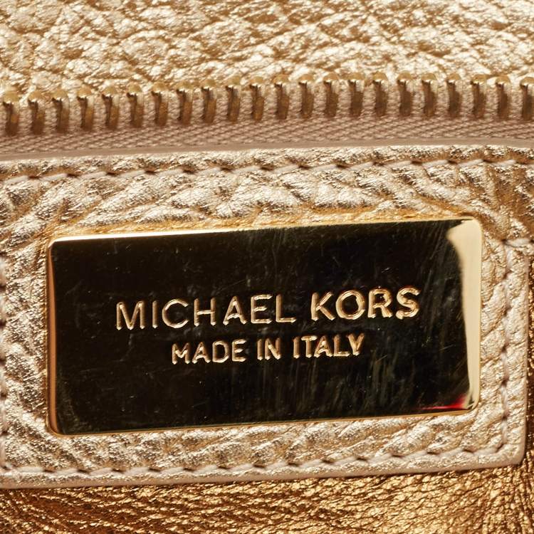 Pre Owned Michael Kors Gold Leather Skorpios Foldover Clutch