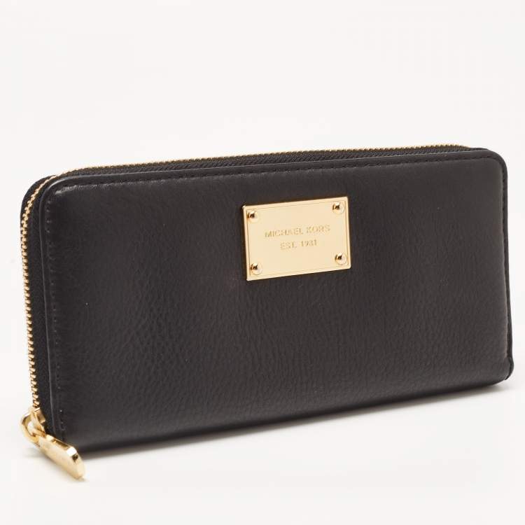 Pre Owned Michael Kors Black Leather Jet Set Zip Around Wallet