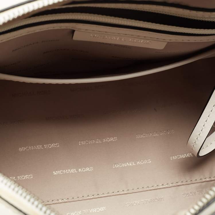 Pre Owned Michael Kors White/Black Leather Medium Center Stripe Mercer Duffle Bag