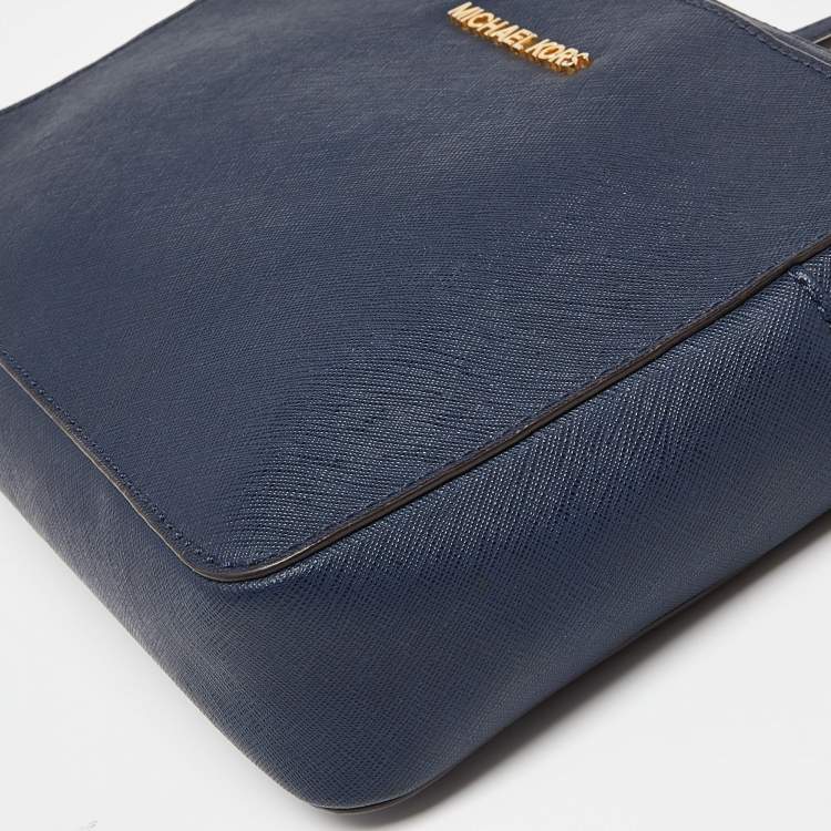 Pre Owned Michael Kors Blue Saffiano Leather Jet Set Camera Crossbody Bag 