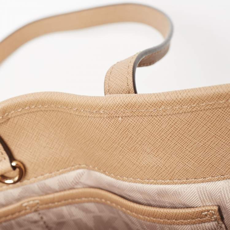 مملوكة مسبقًا Michael Kors Beige Saffiano Leather Large East West Jet Set Tote