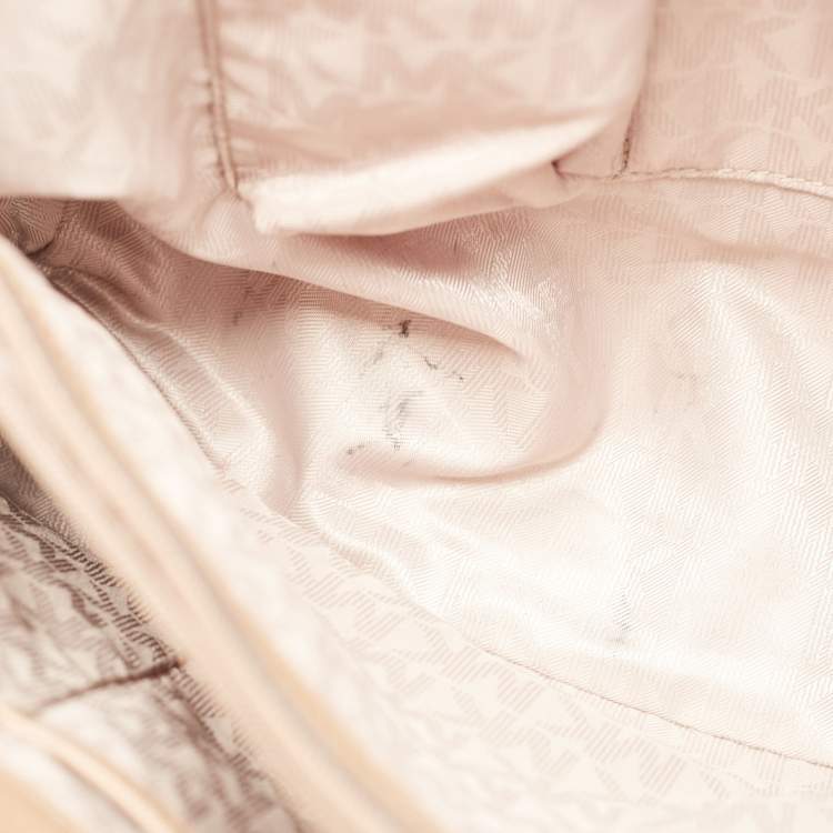 مملوكة مسبقًا Michael Kors Beige Saffiano Leather Large East West Jet Set Tote