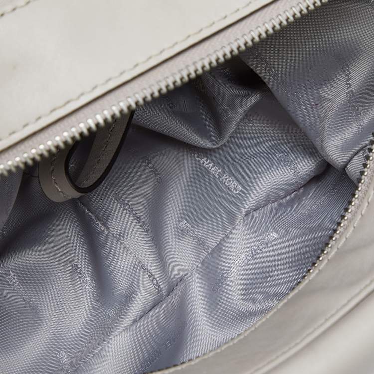 Pre Owned Michael Kors Beige Leather Grand Shoulder Bag