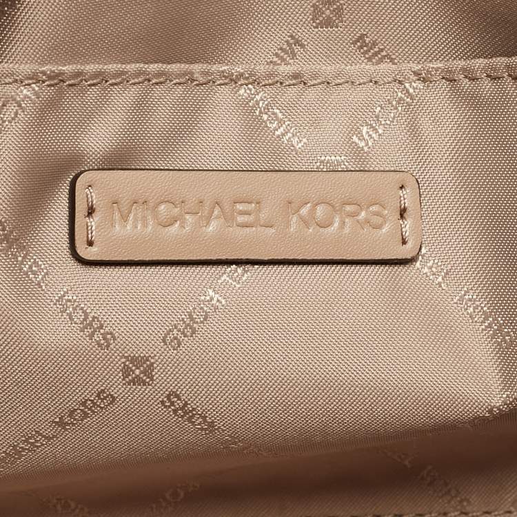 Pre Owned Michael Kors Beige Leather Montgomery Clutch Bag