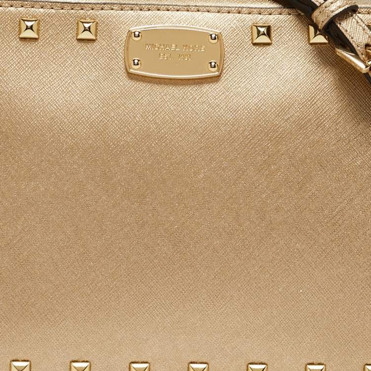 مملوكة مسبقًا Michael Kors Gold Leather Studded Camera Crossbody Bag