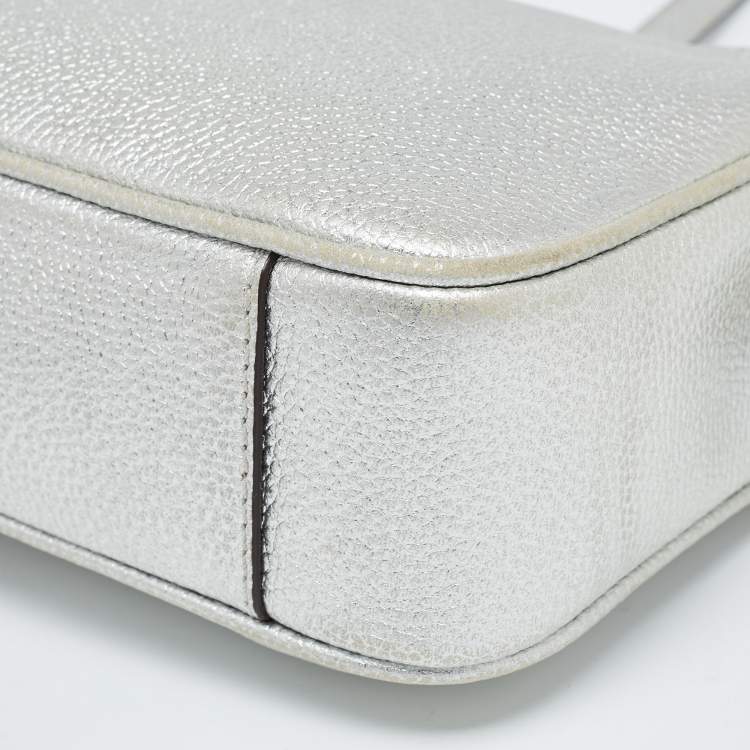 Pre Owned Michael Kors Silver Leather Jet Set Camera Crossbody Bag