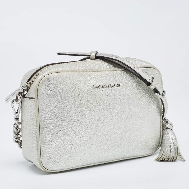 Pre Owned Michael Kors Silver Leather Jet Set Camera Crossbody Bag
