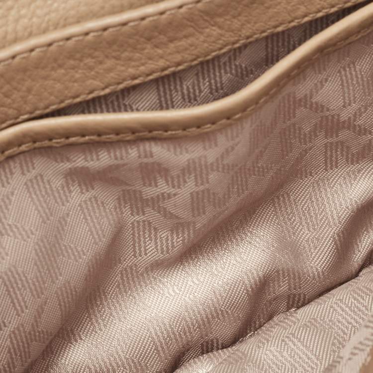 Pre Owned Michael Kors Beige Leather Daniela Crossbody Bag