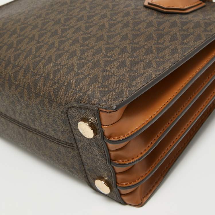 Pre Owned Michael Kors Two Tone Brown Signature Coated Canvas Small Mercer Tote