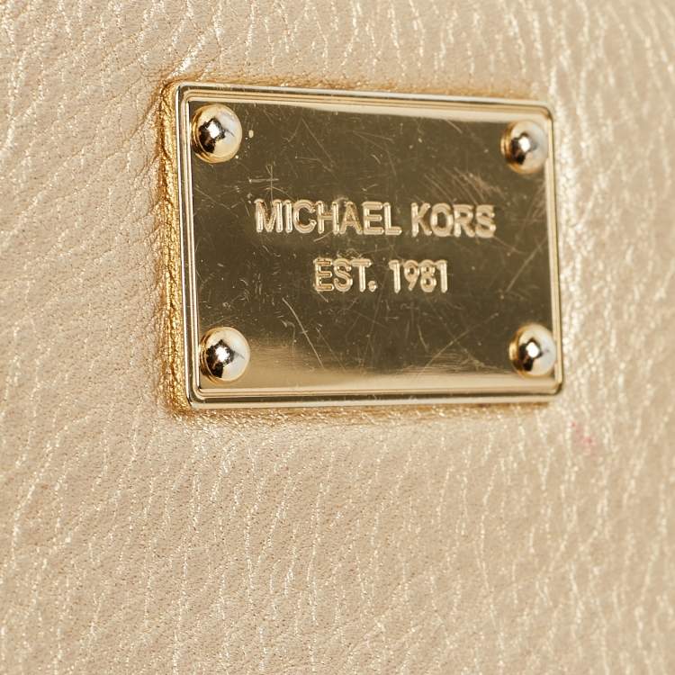Pre Owned Michael Kors Gold Leather Jet Set Zip Around Continental Wallet