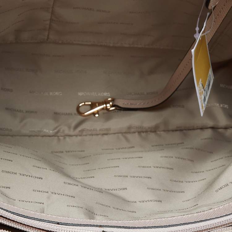 Pre Owned Michael Kors Pink Leather Voyager Shopper Tote