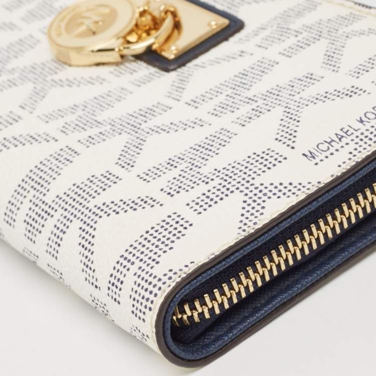 Pre Owned Michael Kors  White/Blue Signature Coated Canvas Hamilton Zip Around Wallet