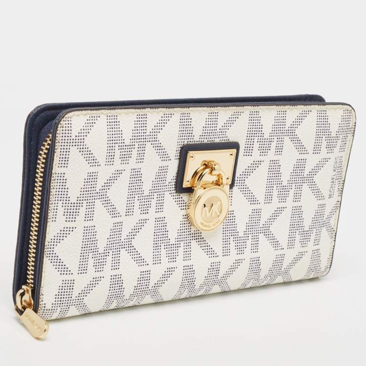 Pre Owned Michael Kors  White/Blue Signature Coated Canvas Hamilton Zip Around Wallet
