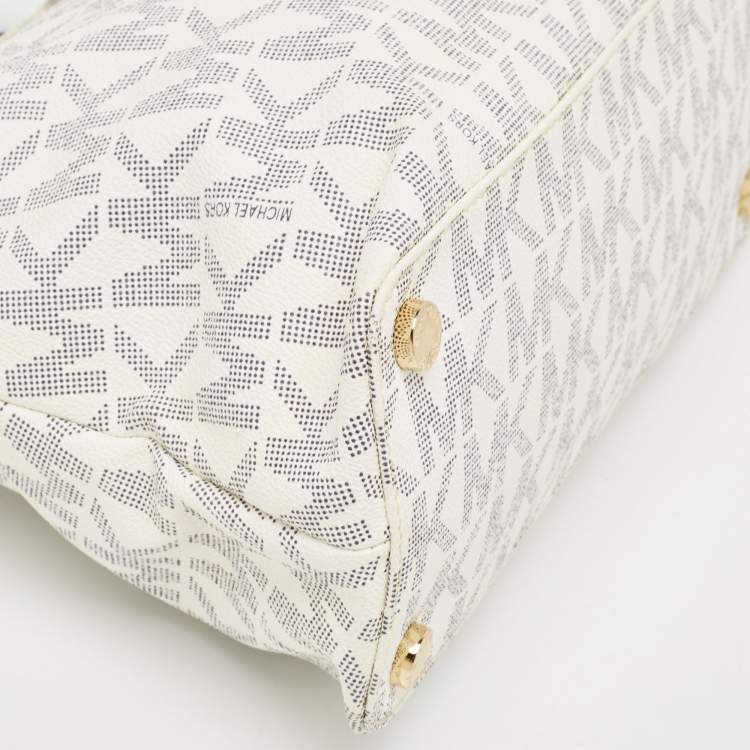 Pre Owned Michael Kors Navy Blue/White Signature Coated Canvas and Leather Large Cindy Dome Bag