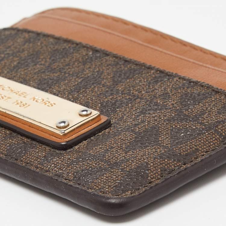Pre Owned Michael Kors Beige/Brown Signature Coated Canvas and Leather Card Case