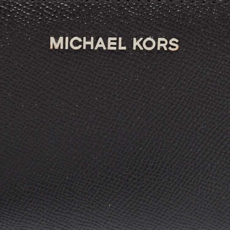 Pre Owned Michael Kors Black Leather Jet Set Zip Around Continental Wallet