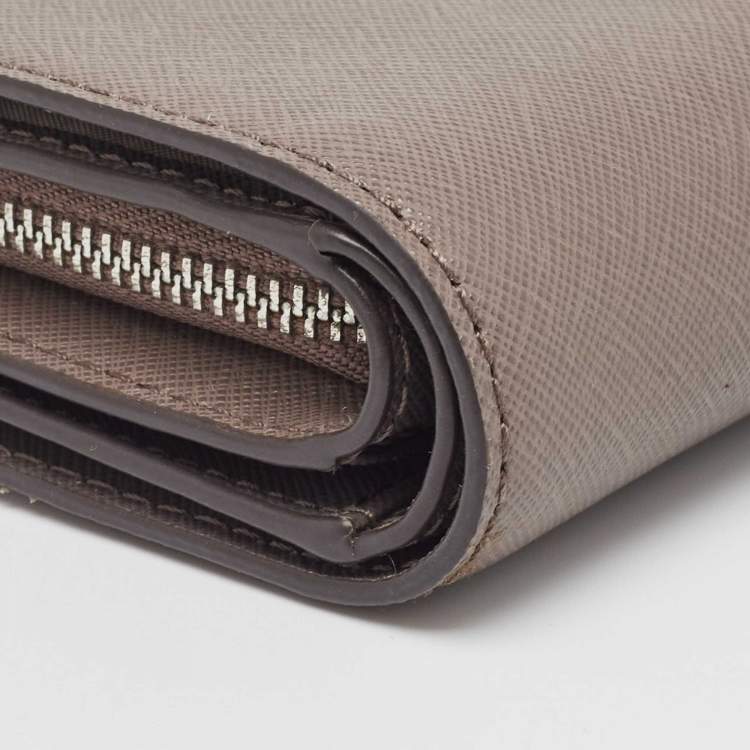 Pre Owned Michael Kors Grey Saffiano Leather French Compact Wallet