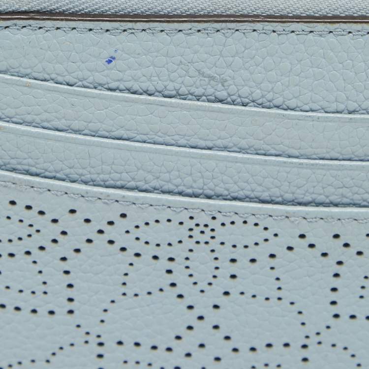 Pre Owned Michael Kors Light Blue Leather Lasercut Karson Slim Card Case