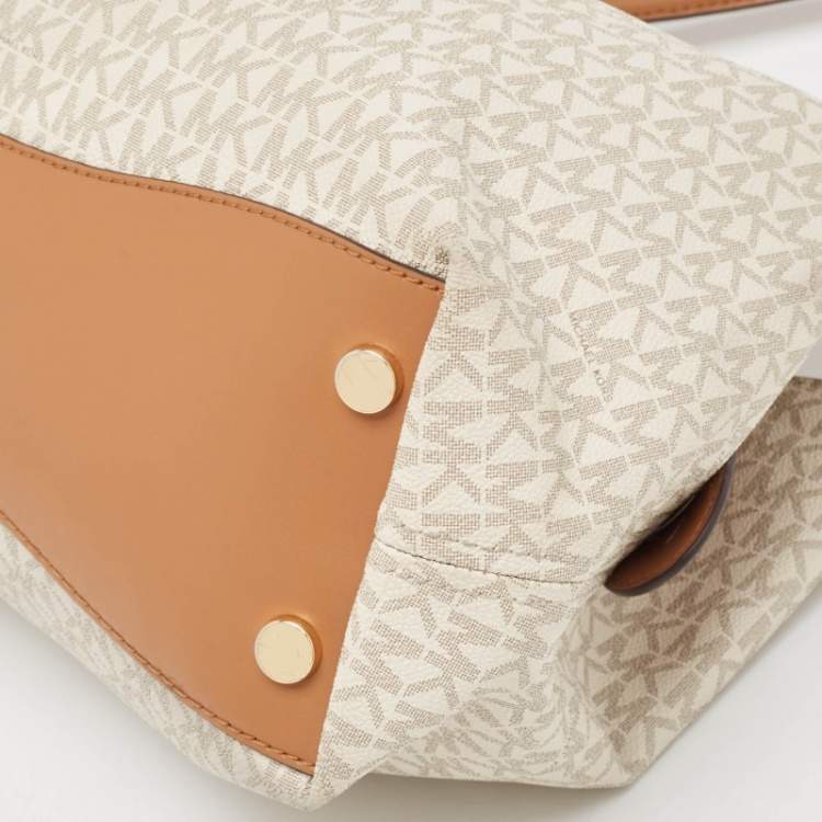 Pre Owned Michael Kors White/Brown Signature Coated Canvas and Leather Raven Shoulder Bag