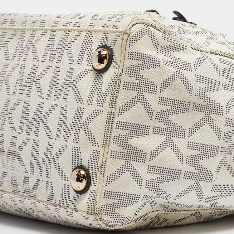 Pre Owned Michael Kors Navy Blue/White Signature Coated Canvas and Leather Jet Set Tote
