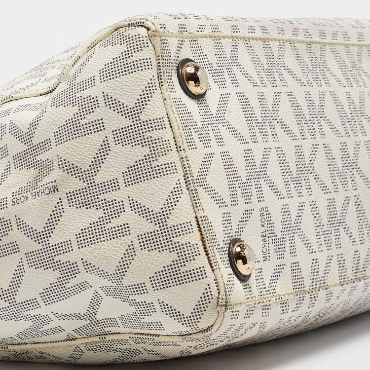 Pre Owned Michael Kors Navy Blue/White Signature Coated Canvas and Leather Jet Set Tote