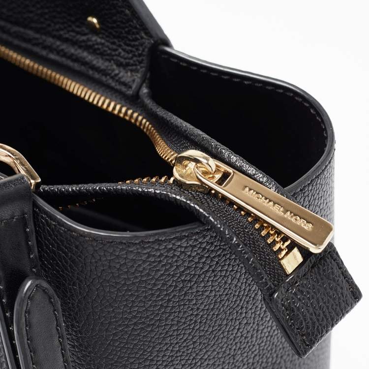 Pre Owned Michael Kors Black Leather Hayes Tote