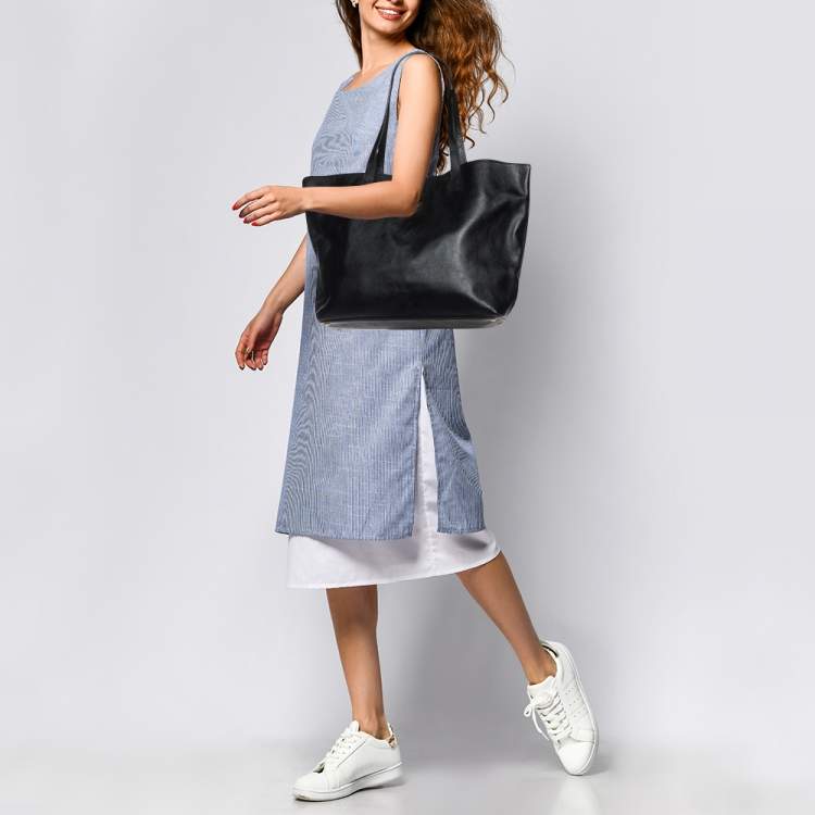 Pre Owned Michael Kors Black Leather Jet Set Travel Tote