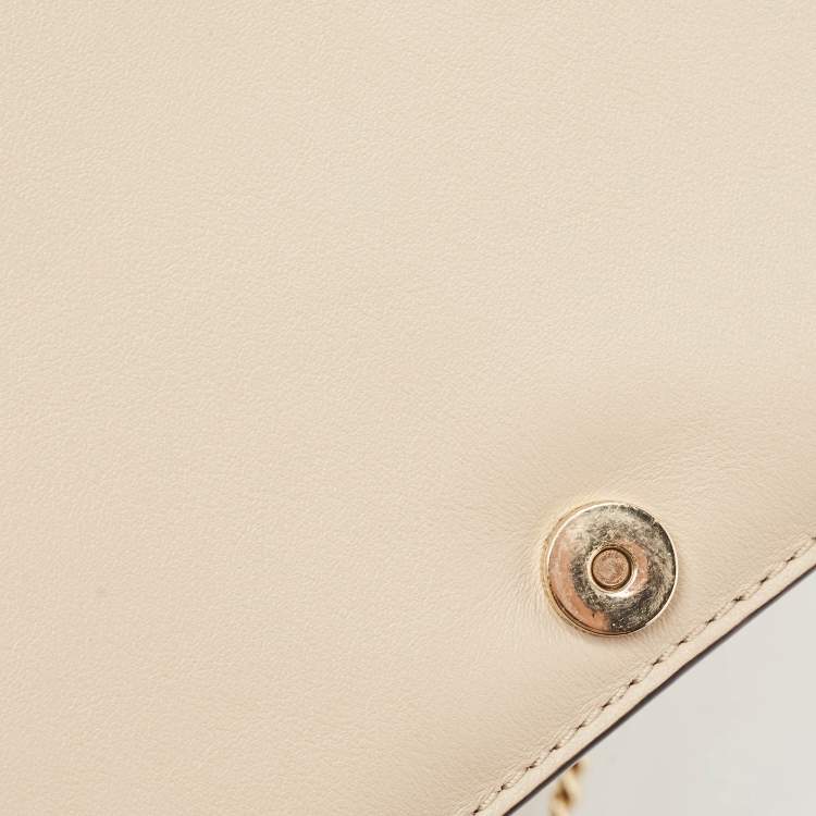 Pre Owned Michael Kors Beige Leather Beaded Gusset Jade Chain Clutch