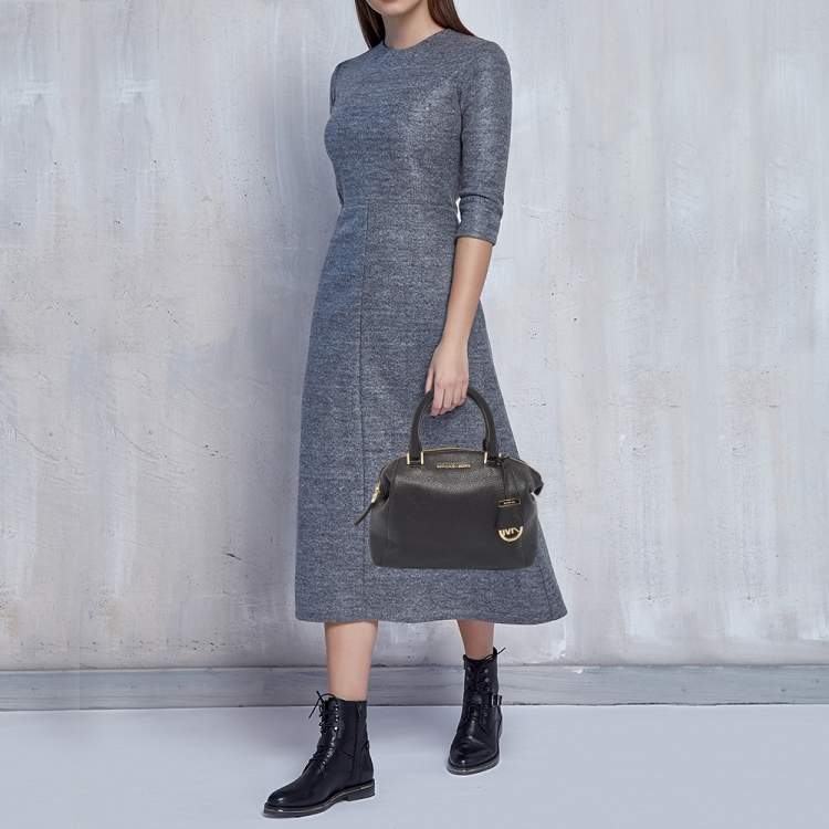 Pre Owned Michael Kors Black Leather Riley Satchel