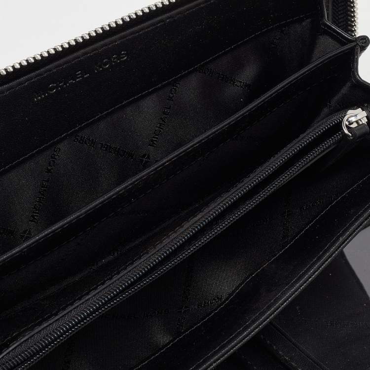 Pre Owned Michael Kors Black/Grey Signature Coated Canvas Zip Around Wallet