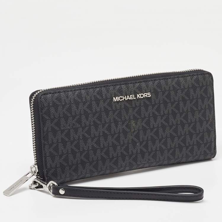 Pre Owned Michael Kors Black/Grey Signature Coated Canvas Zip Around Wallet