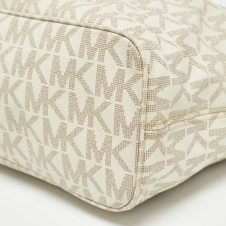 Pre Owned Michael Kors Beige/White Signature Coated Canvas and Leather Jet Set Tote