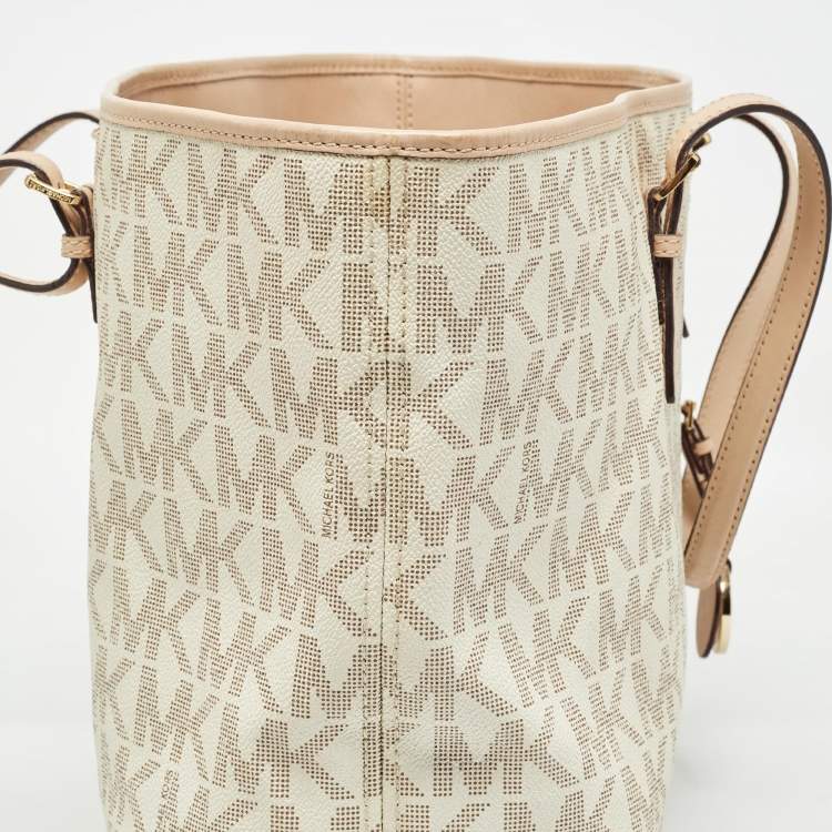 Pre Owned Michael Kors Beige/White Signature Coated Canvas and Leather Jet Set Tote