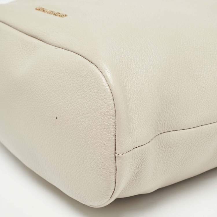 Pre Owned Michael Kors Light Grey Leather Elana Tassel Bucket Bag