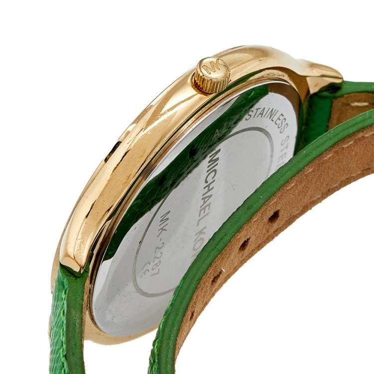 Pre Owned Michael Kors Champagne Yellow Gold Plated Stainless Steel Slim Runway MK2287 Women's Wristwatch 42 mm