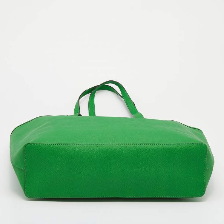 Pre Owned Michael Michael Kors Green Leather Medium Jet Set Travel Tote