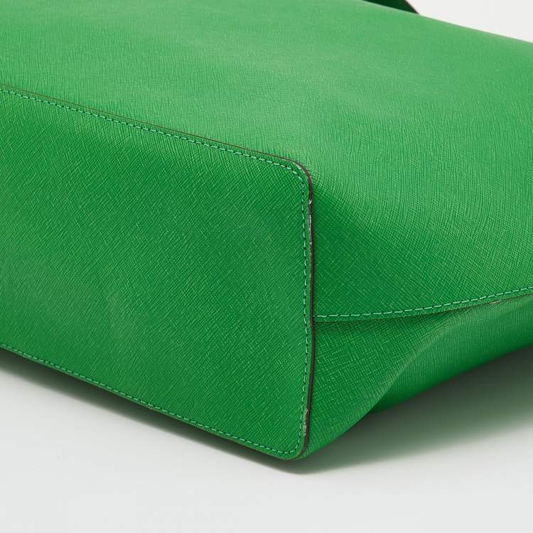 Pre Owned Michael Michael Kors Green Leather Medium Jet Set Travel Tote