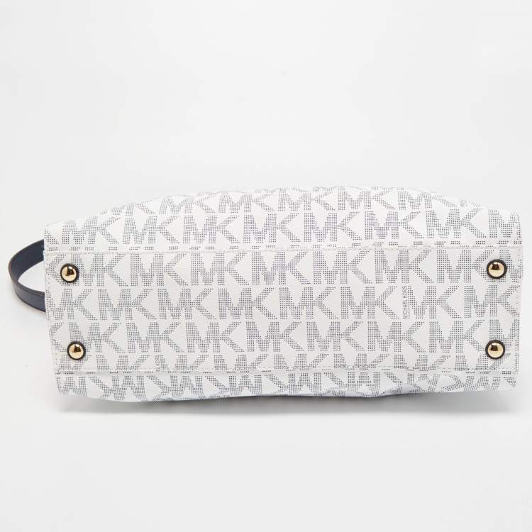 Pre Owned MICHAEL Michael Kors White/Navy Blue Signature Coated Canvas Large East West Hamilton Tote