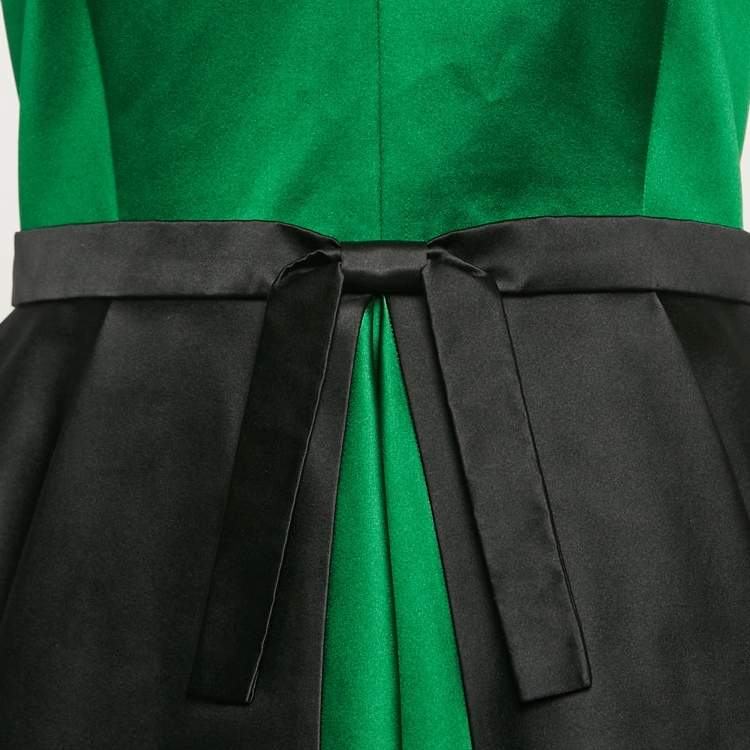 Pre Owned Paule Ka Green/Black Silk Asymmetric V-Neck Gown S