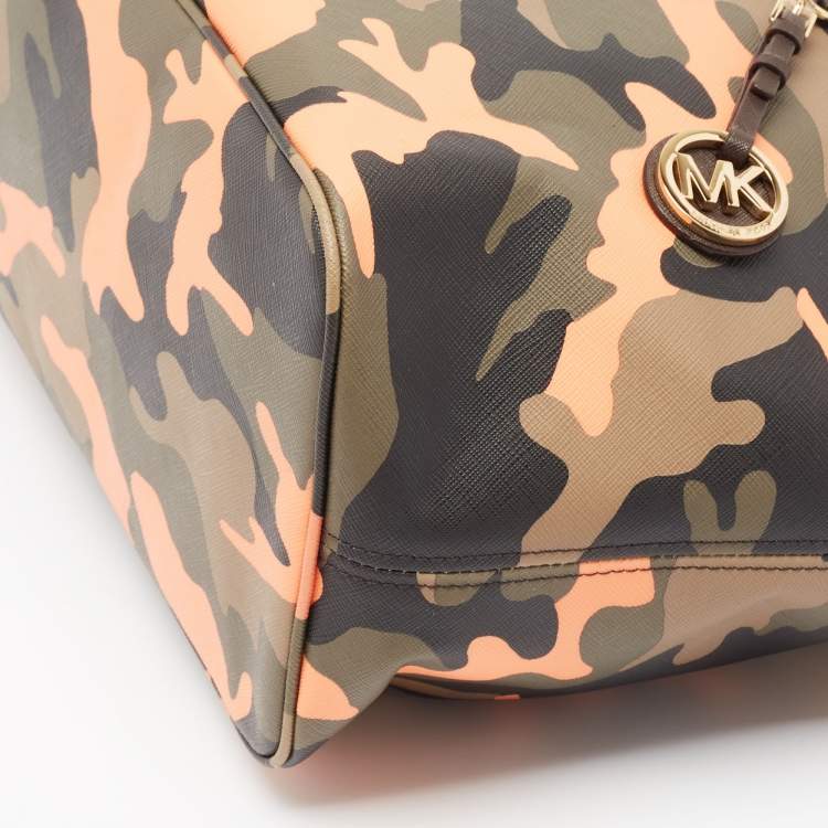 Pre Owned MICHAEL Michael Kors Multicolor Camouflage Leather Large Jet Set Travel Tote
