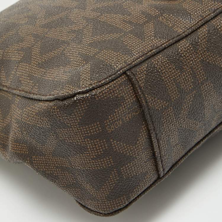 Pre Owned MICHAEL Michael Kors Brown/Beige Sigature Coated Canvas and Leather Jet Set Travel Messenger Bag