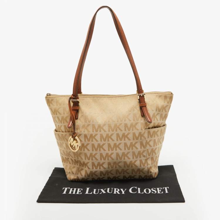 Pre Owned MICHAEL Michael Kors Beige/Brown Signature Canvas and Leather Jet Set Top Zip Tote